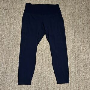 Black Lululemon Cropped Leggings